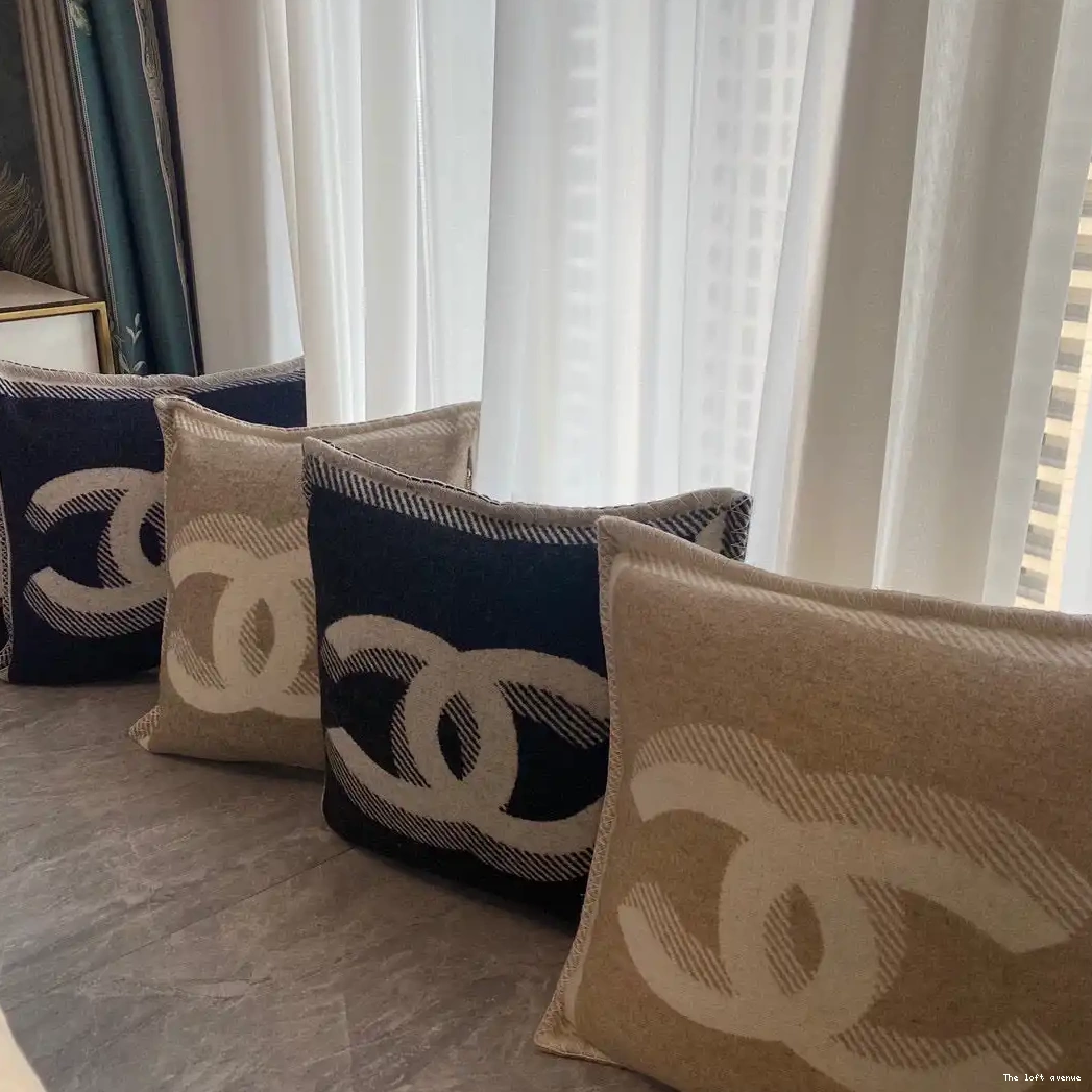 WOOL PILLOW 2.0 THROW COCO 0602